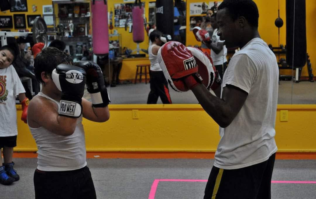 Roy Wayne leading one-on-one focus mitt practice